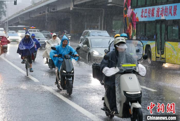 周末北京预计有明显降雨 局地累计雨量可达大暴雨 第2张 周末北京预计有明显降雨 局地累计雨量可达大暴雨 第2张
