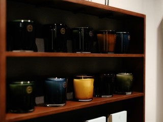 “橄榄吕”在春天亮相，UGG春夏新品焕发“高能引力”｜是日美好事物
